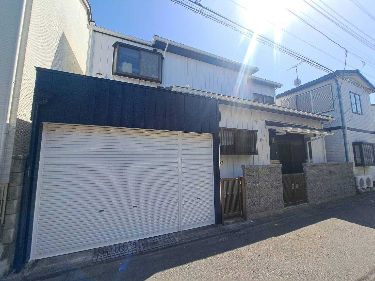 【足立区　屋根葺き替え・外壁塗装】屋根葺き替え工事も専門！