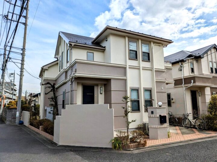 【練馬区　屋根・外壁塗装工事】屋根の温度上昇を抑え、建物を永く守り続ける塗料を使用しています！