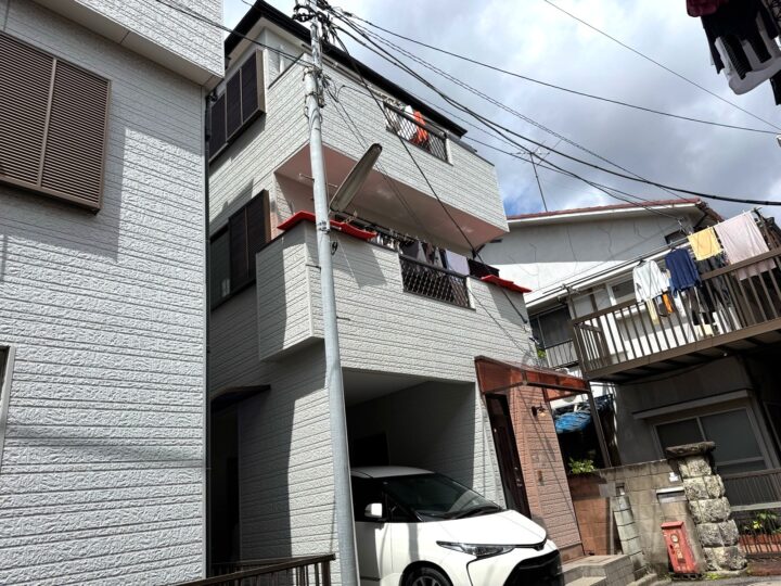 【荒川区　屋根・外壁塗装工事】防水シート→ウレタン防水に！長持ち防水もお任せください！