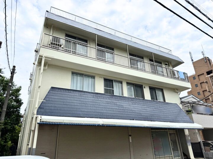 【足立区　屋根・外壁塗装工事】テント脱着も可能です！雨漏り調査承ります！