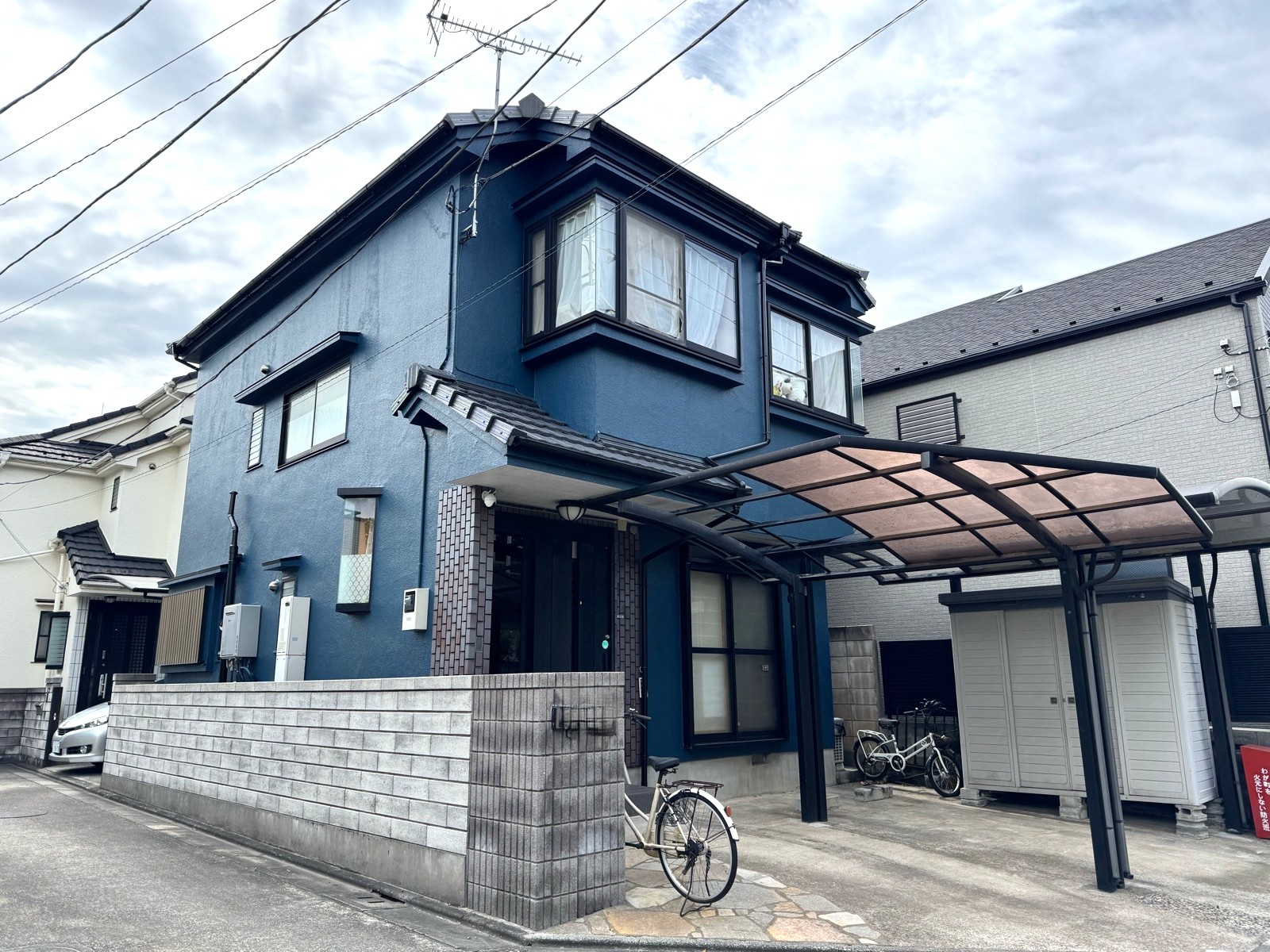 【足立区　屋根・外壁塗装工事】屋根瓦の交換も承ります！