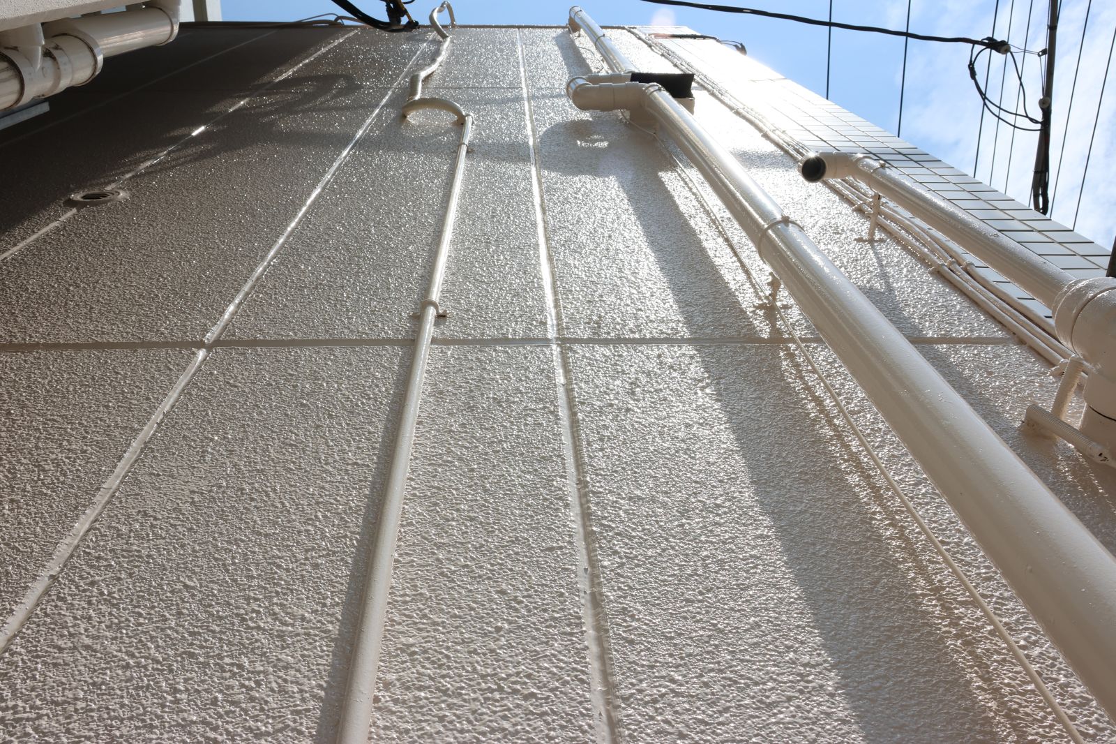 【江東区　外壁塗装工事】目地シーリングで漏水の心配を払拭！！