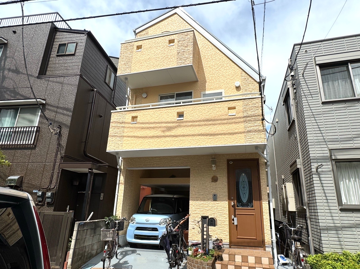 【北区　屋根・外壁塗装工事】正面の特殊2色塗装！深井塗装の技術をご覧ください！