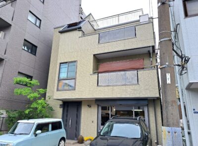 【江東区　外壁塗装工事】遮熱塗料の人気色！チーノ使用！周囲になじむ美外観に！