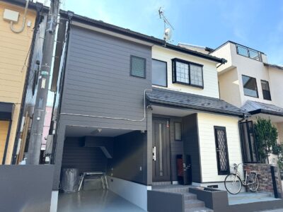 【草加市　屋根カバー工法・外壁塗装工事】　不要な天窓を塞ぎ快適に！小工事も深井塗装にご相談ください！
