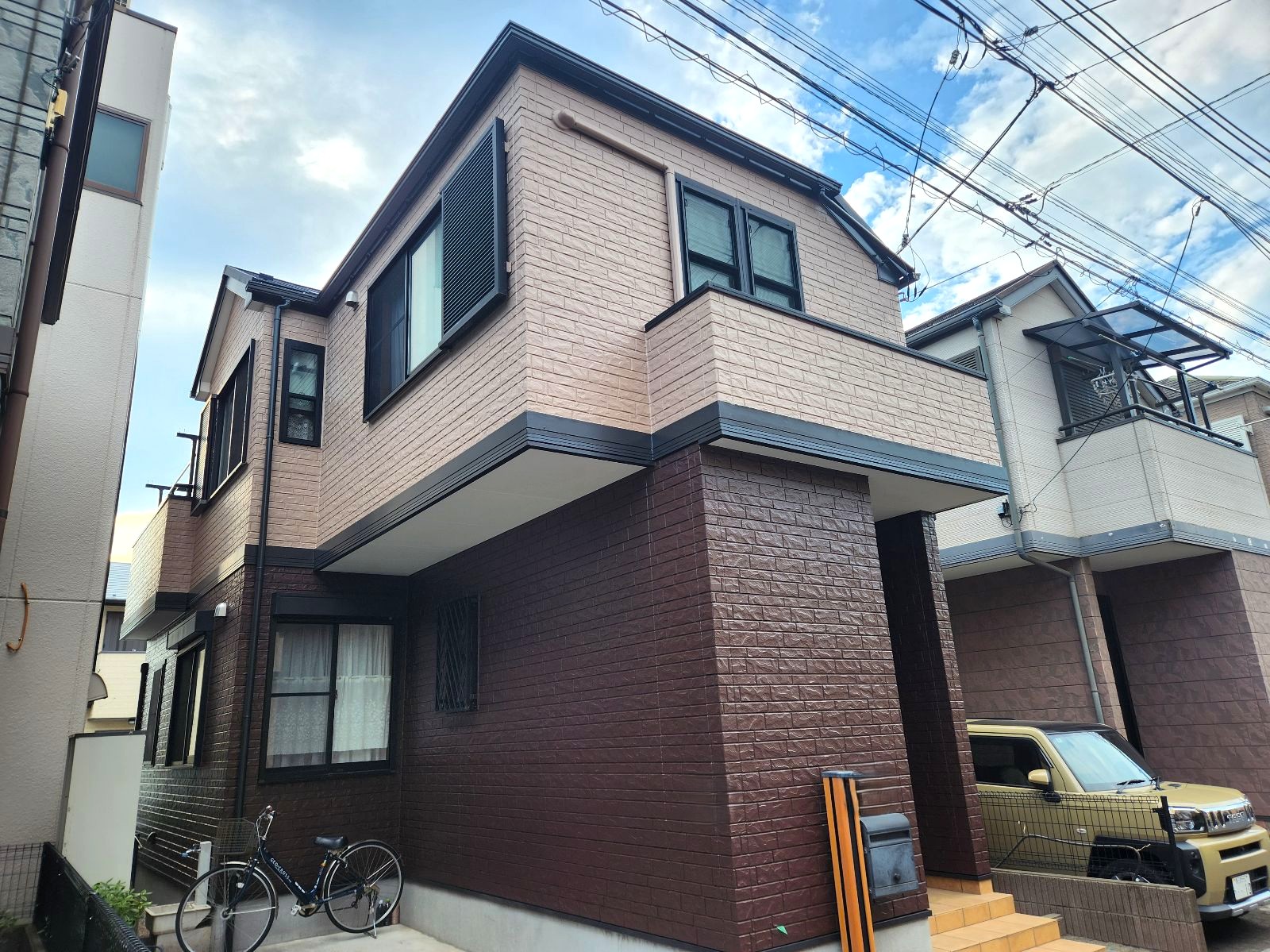 【足立区　屋根カバー工法・外壁塗装工事】