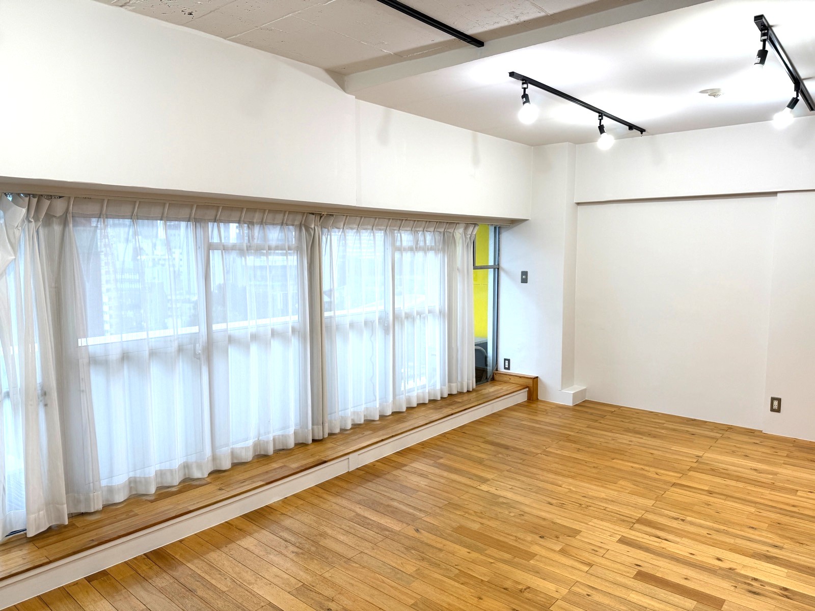 【渋谷区　内装塗装防水工事】内装工事も深井塗装にお任せください！