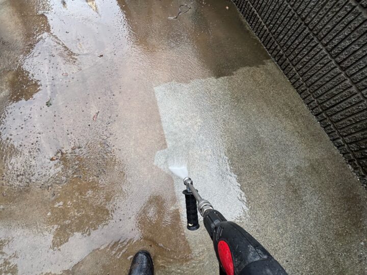 ベランダ床 高圧洗浄
