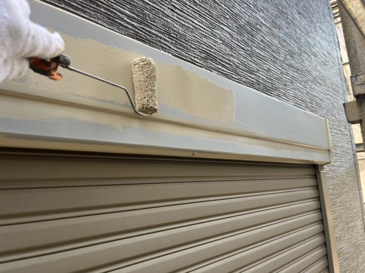 付帯部 シャッターボックス 中塗り(ユメロックDX)