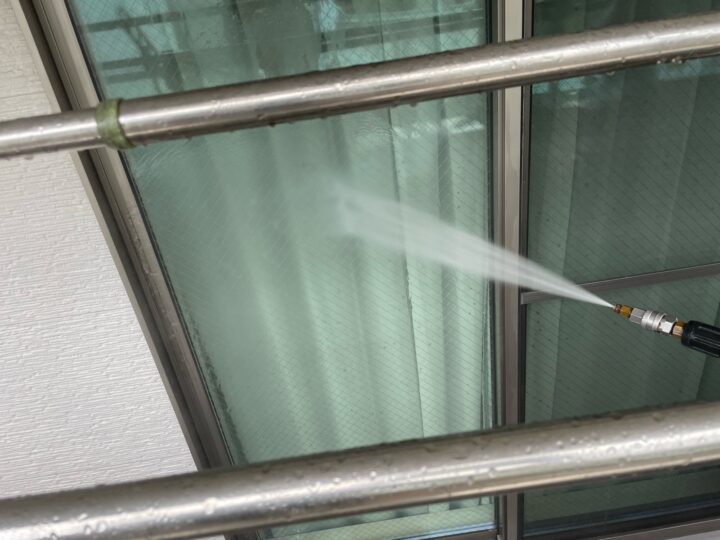 窓ガラス 高圧洗浄