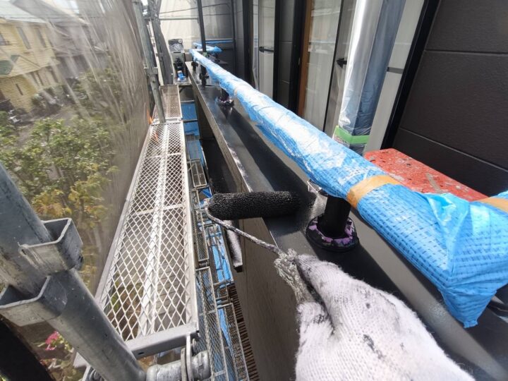 付帯部 ベランダ巾木 上塗り(ユメロックDX)