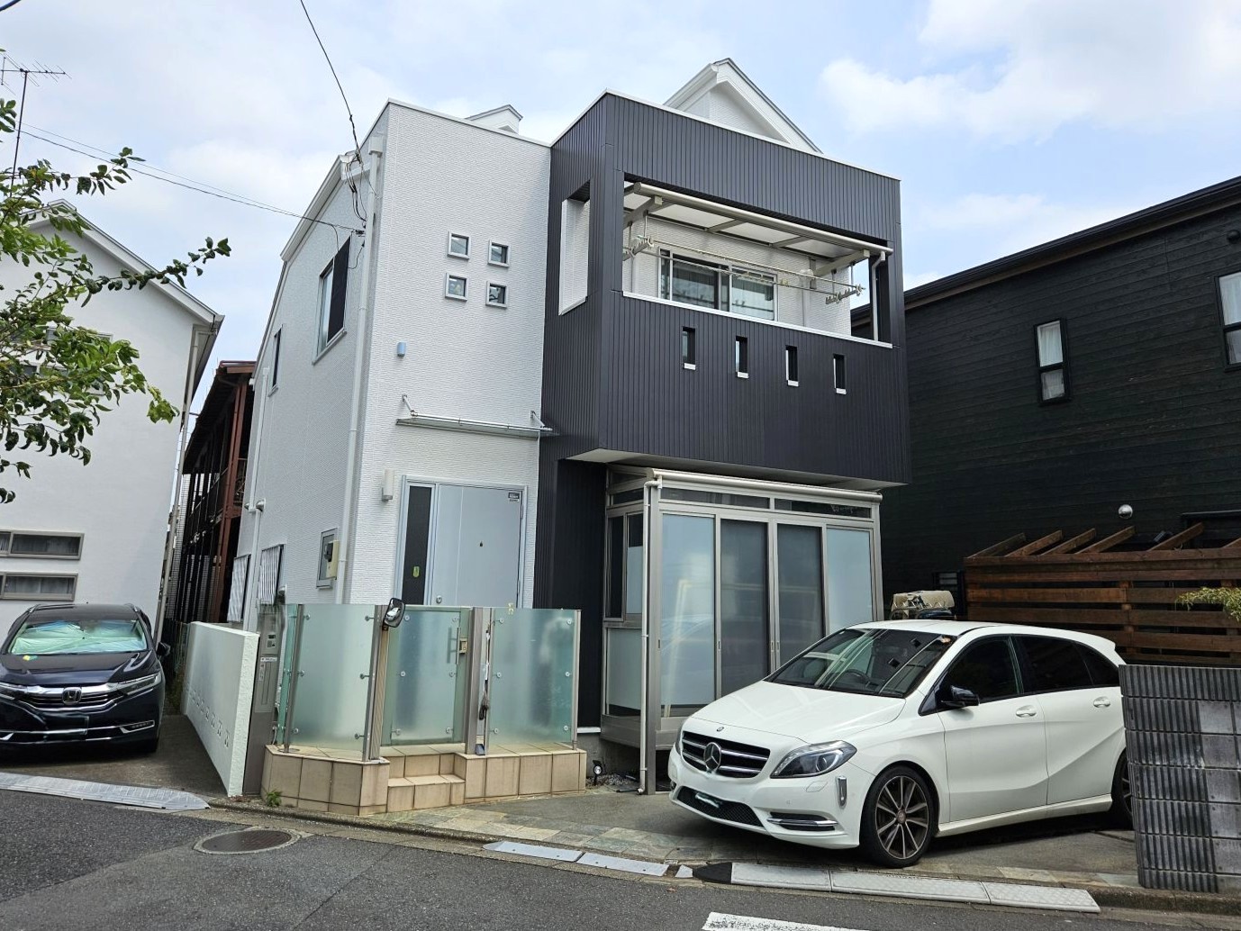 【練馬区　外壁塗装・屋根塗装工事】住環境づくりに役立つ塗料！遮熱・断熱性能に優れた「キルコ」使用してます！