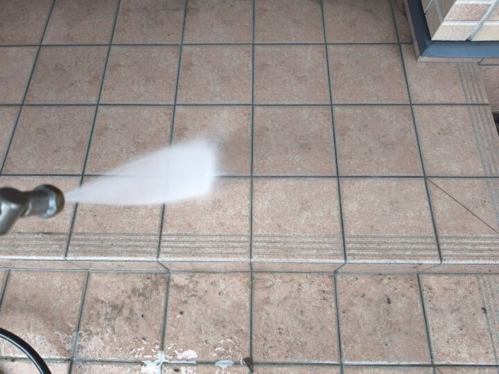 玄関前 高圧洗浄