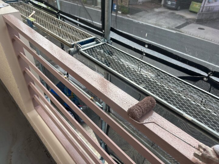 外階段手摺 上塗り(ユメロックDX)