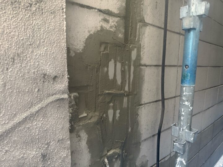 外塀穴埋め左官工事 乾燥