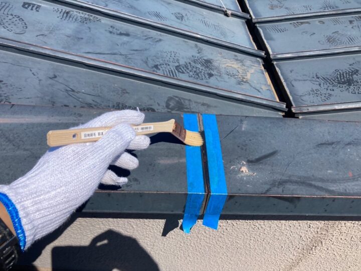 屋根 接続部 シーリングプライマー塗布