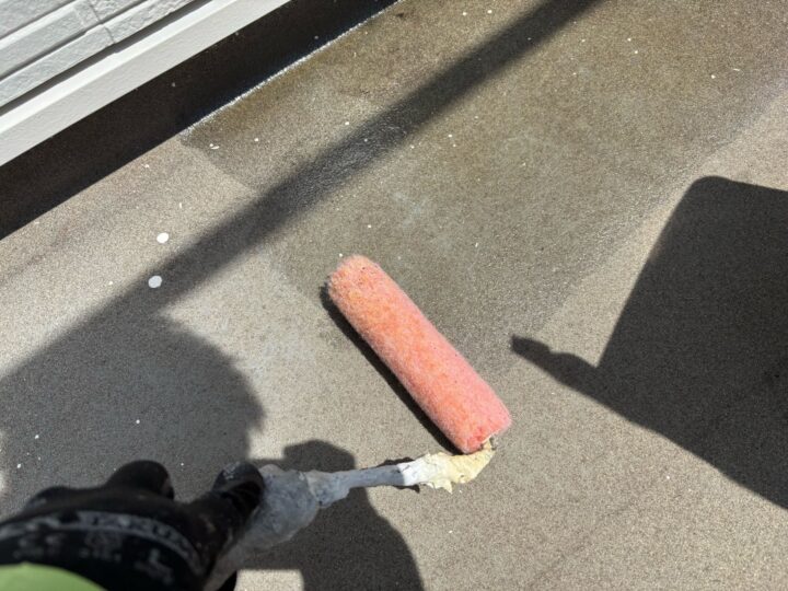 ベランダ床 下塗り(リガードプライマー)