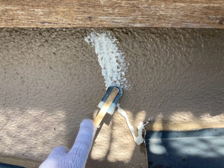 外壁 ひび割れ補修 シーリング充填