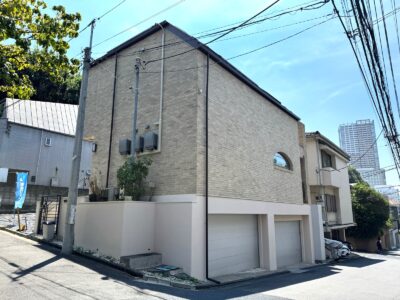 【品川区　屋根・外壁塗装工事】レンガ壁専用の撥水材で防水！深井塗装にお任せください！