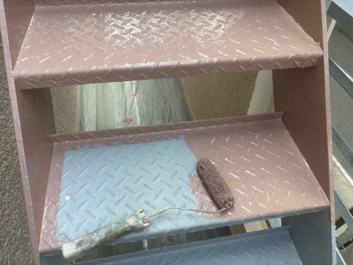 外階段 中塗り(ユメロックDX)