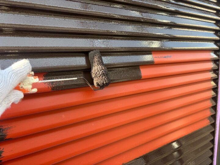 付帯部 シャッター 下塗り(ユメロックDX)