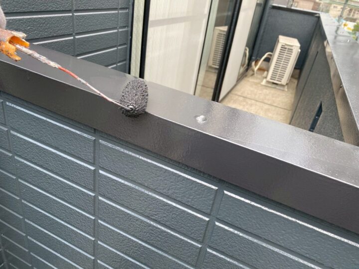 付帯部 ベランダ笠木 上塗り(ユメロックDX)