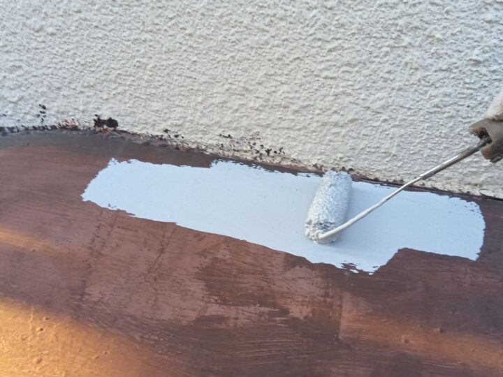 付帯部 庇 下塗り(サビカットⅡ)