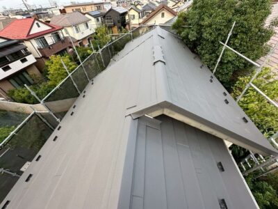 【練馬区　屋根カバー工法】屋根カバー工法で一新！安心のお住まいへ！