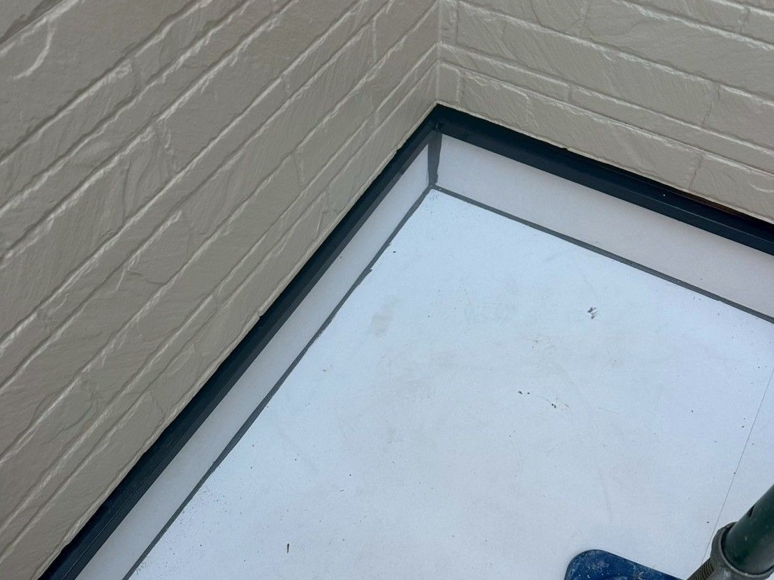 【足立区　ベランダ防水工事】小工事も深井塗装にご相談ください！