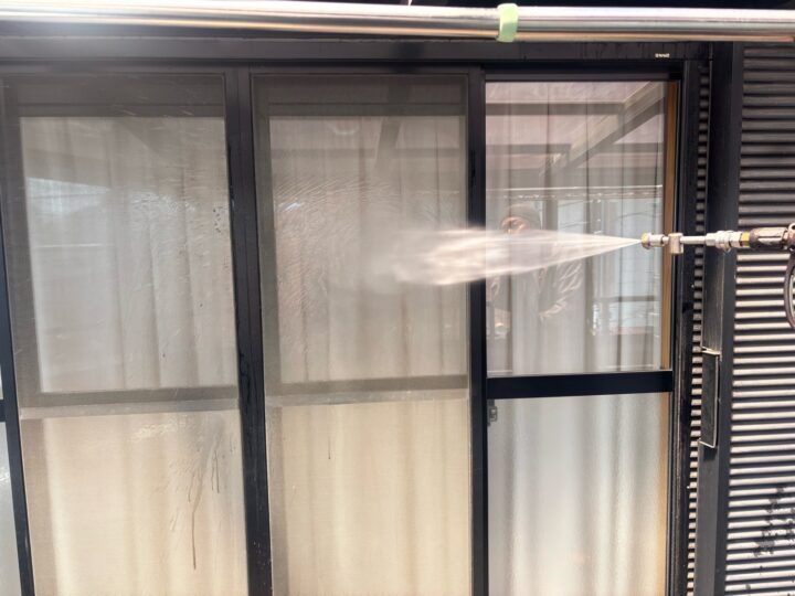窓ガラス 高圧洗浄
