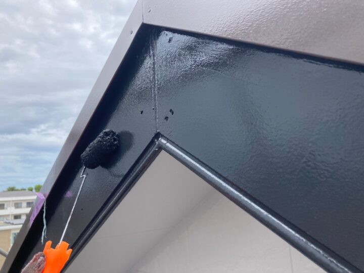 付帯部 破風 上塗り(ユメロックDX)