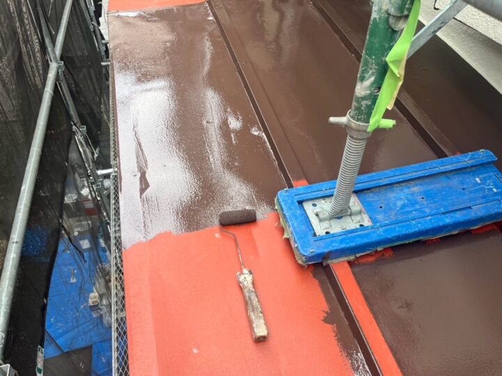 下屋根 下塗り(ユメロックDX)