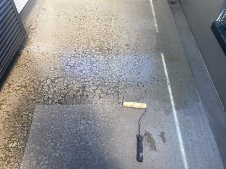 ベランダ床 下塗り(リガードプライマー)