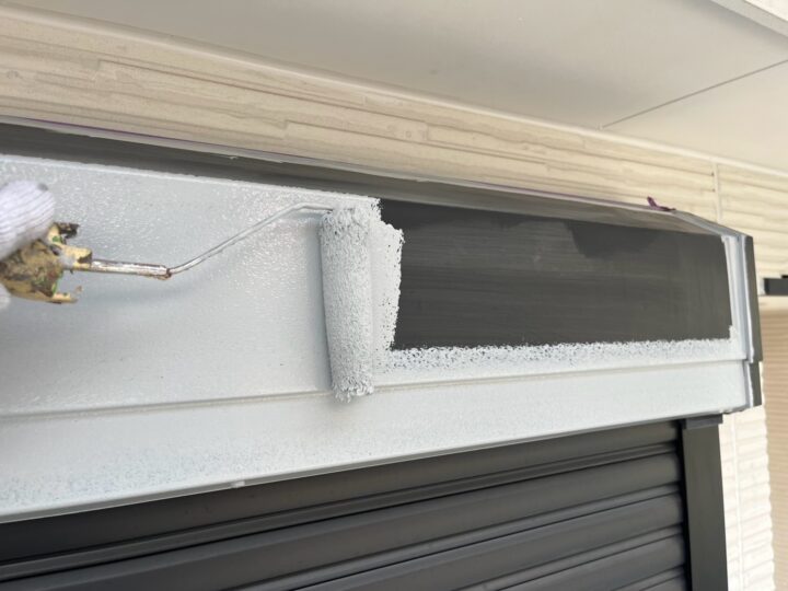 付帯部 シャッターボックス 下塗り(サビカット)