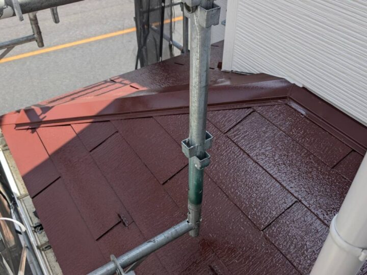 下屋根 上塗り