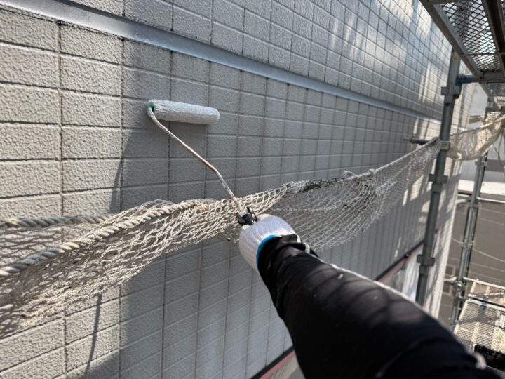 外壁 下塗り(ホワイトフィラーA)