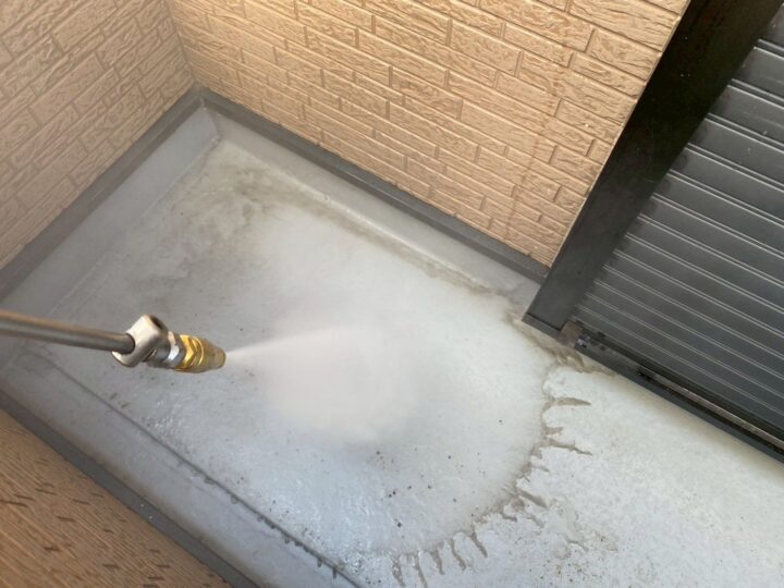 ベランダ床 高圧洗浄