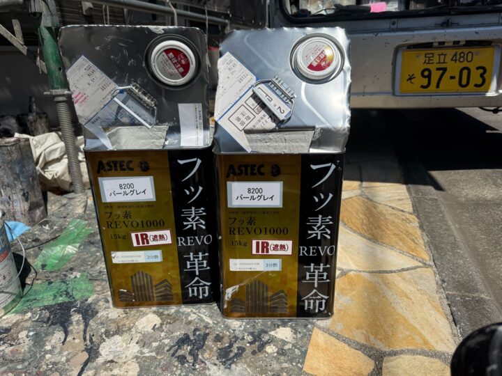 外壁 中塗り上塗り使用塗料