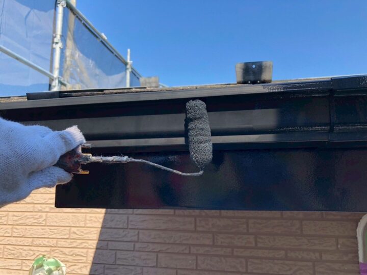 付帯部 横樋 下塗り(ユメロックDX)