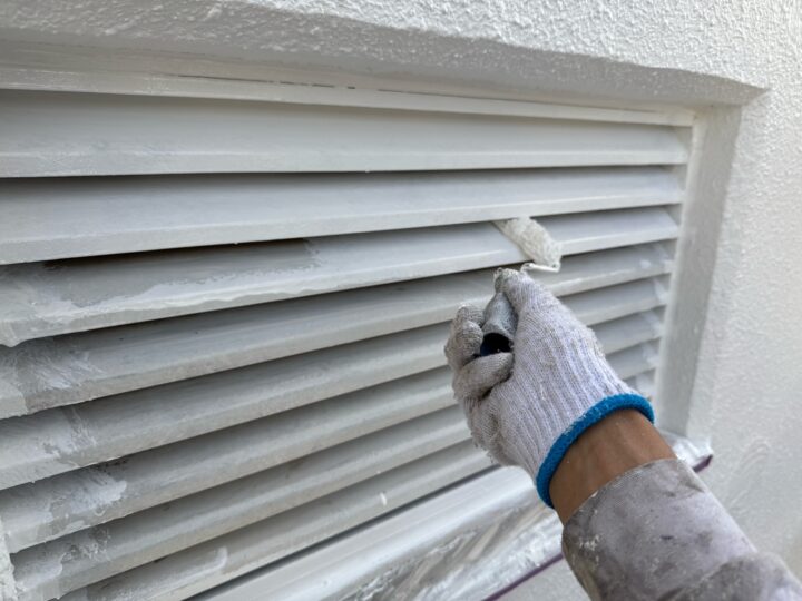 付帯部 換気口 下塗り(ユメロックDX)