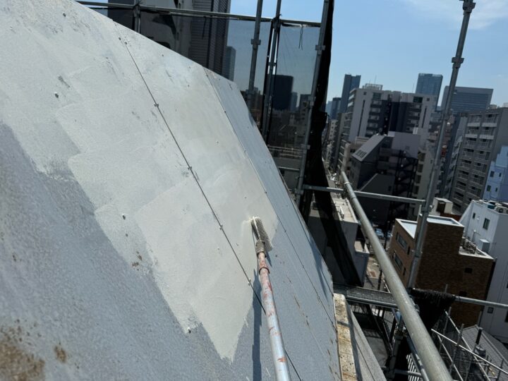 屋上 鉄部 下塗り