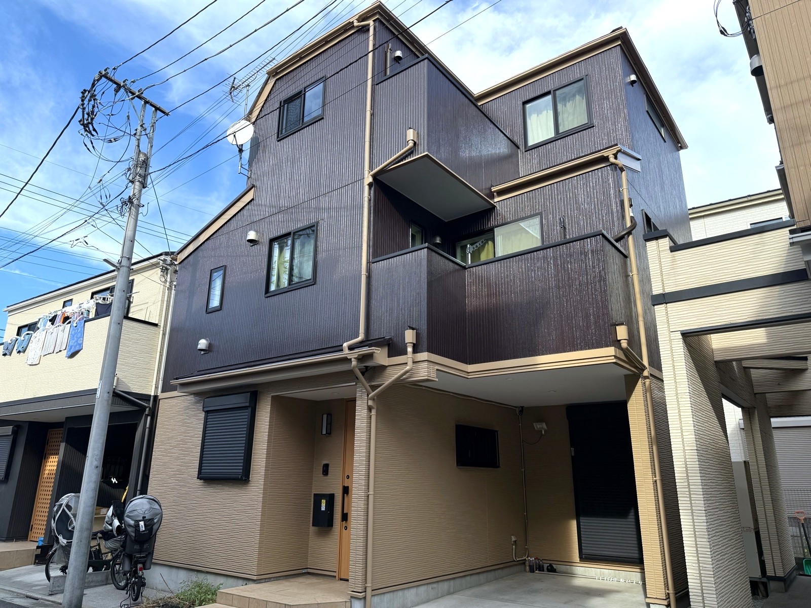 【足立区　外壁(遮熱)塗装・屋根(遮熱)塗装工事】建物全体を防水塗装！助成金使えます！