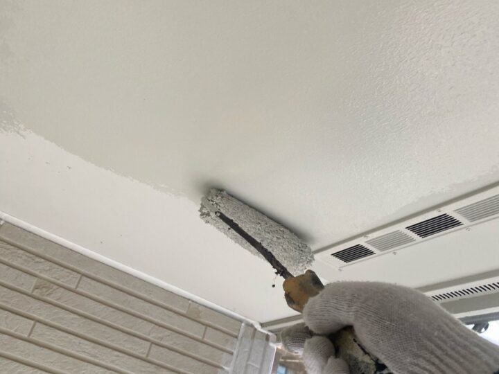 軒天 下塗り(マルチエース)