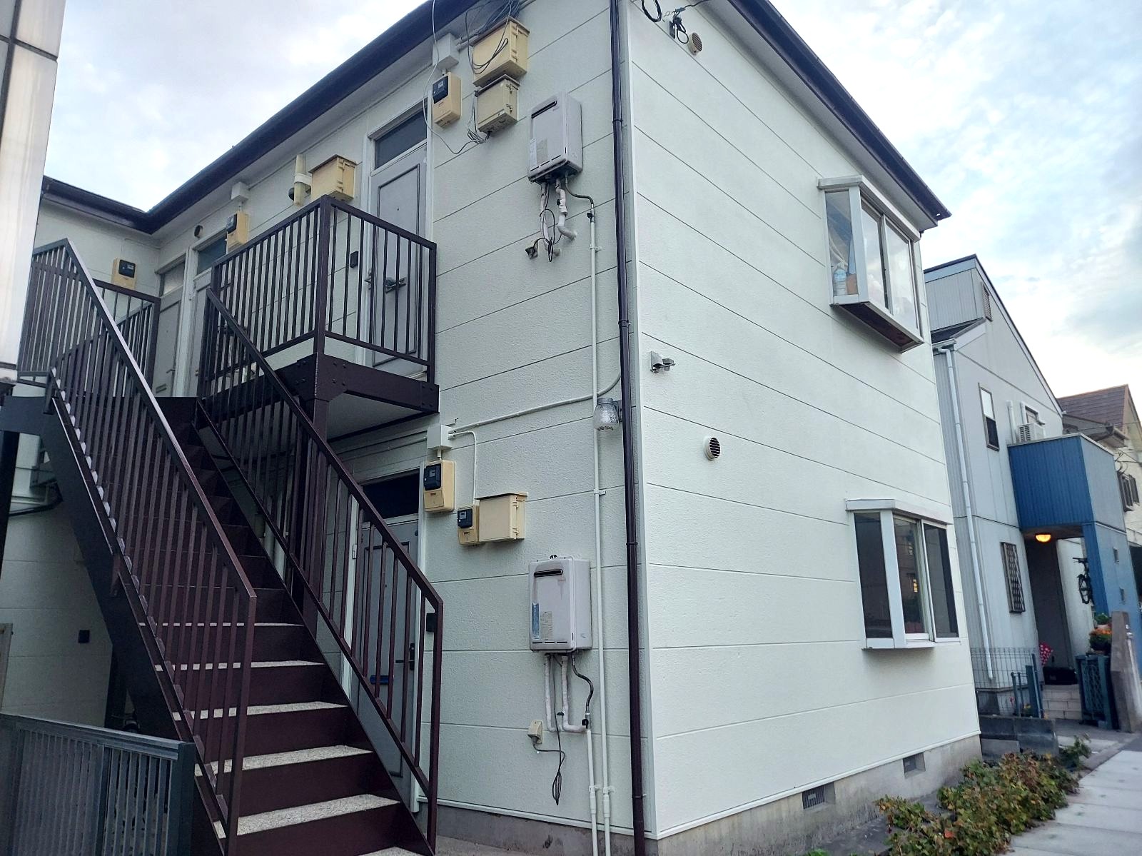 【草加市　外壁塗装・屋根(遮熱)塗装工事】築30年初めてのメンテナンス！下地からしっかり新品級です！