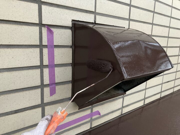 付帯部 換気フード 上塗り(ユメロックDX)