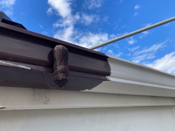 付帯部 横樋 下塗り(ユメロックDX)