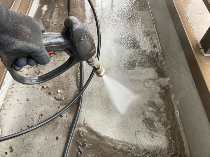 ベランダ床 高圧洗浄